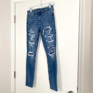 Hollister, ripped med blue, skinny jeans, size 5L